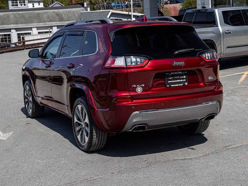 Used 2019 Jeep Cherokee Overland w/ Technology Group AWD/4WD image 6