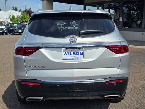 Used 2022 Buick Enclave Premium FWD image 6