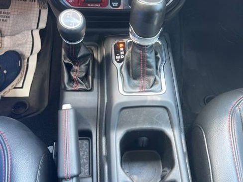 Used 2023 Jeep Gladiator Rubicon w/ LED Lighting Group AWD/4WD image 23