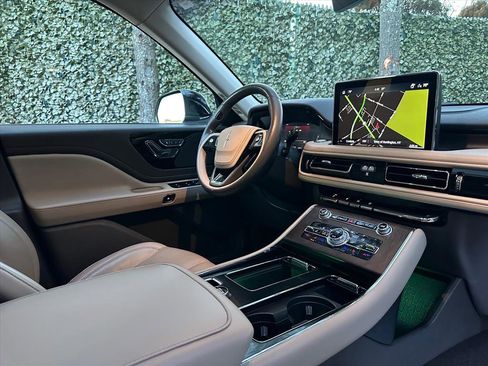 Used 2022 Lincoln Aviator Reserve w/ Elements Package Plus image 25