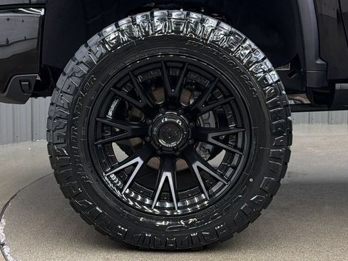 Used 2025 Chevrolet Silverado 2500 High Country w/ Midnight Edition AWD/4WD image 10
