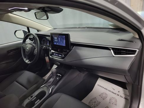 Used 2024 Toyota Corolla LE image 27