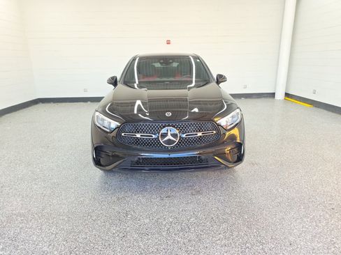 Used 2024 Mercedes-Benz GLC 300 4MATIC image 8