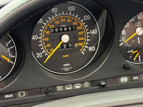 Used 1988 Mercedes-Benz 560 SL 560 SL image 21