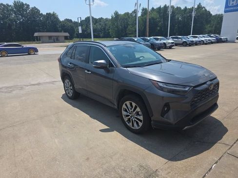 Used 2023 Toyota RAV4 Limited w/ Limited Grade Weather Package AWD/4WD image 3