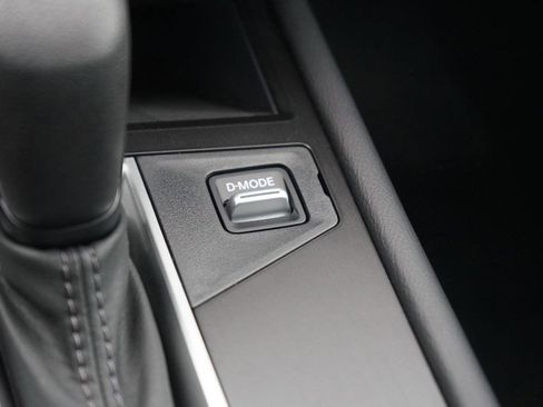 Used 2025 Nissan Kicks SV image 22