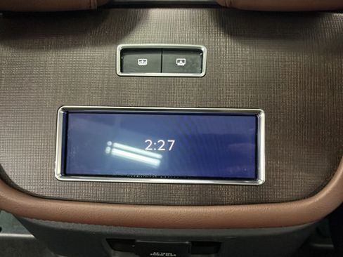Used 2025 Lincoln Navigator L Reserve AWD/4WD image 37