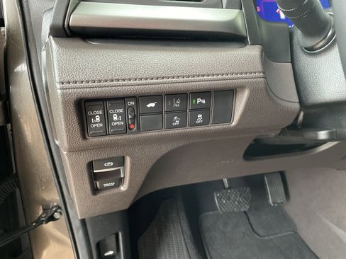 Used 2019 Honda Odyssey Touring image 26