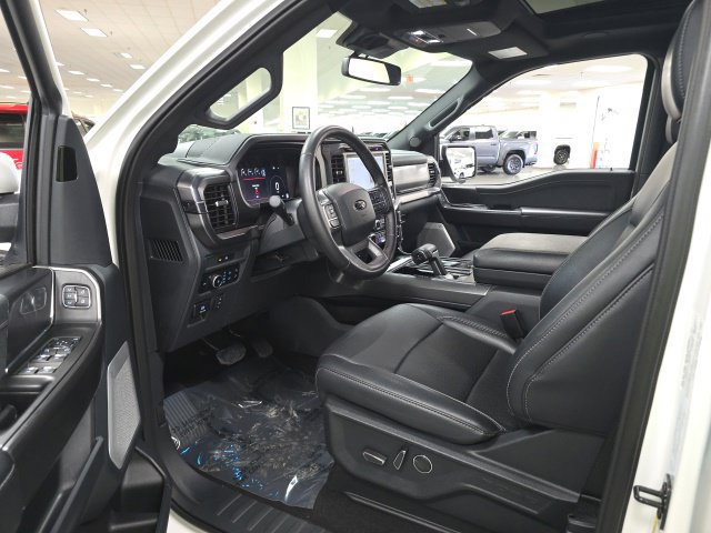Used 2025 Ford F150 Lariat w/ Equipment Group 502A High AWD/4WD image 33