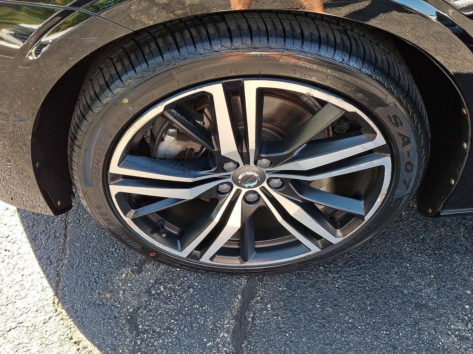 Used 2020 Volvo V60 T6 R-Design FWD image 28