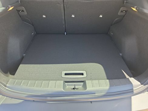 New 2026 Nissan Kicks SR w/ SR Premium Package FWD image 27