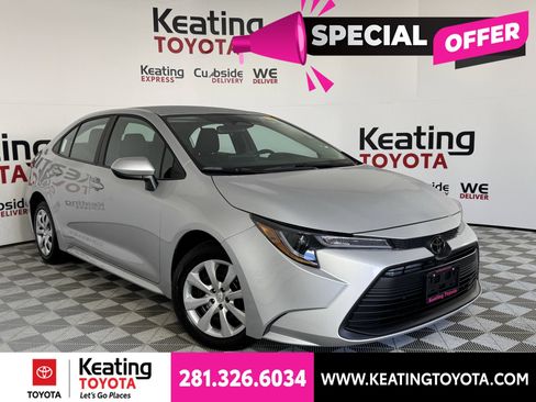 Used 2026 Toyota Corolla LE FWD image 2