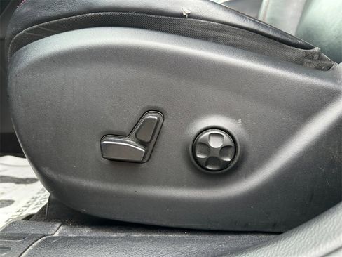 Used 2015 Jeep Cherokee Trailhawk w/ Leather Interior Group image 25