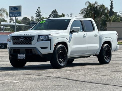 Used 2023 Nissan Frontier SV RWD image 7