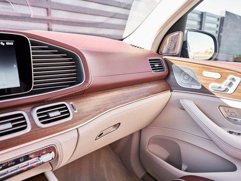 Used 2026 Mercedes-Benz Maybach GLS 600 4MATIC image 91