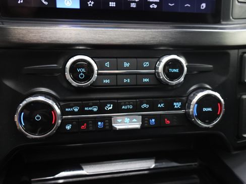Used 2024 Ford F350 Lariat w/ Lariat Ultimate Package AWD/4WD image 53