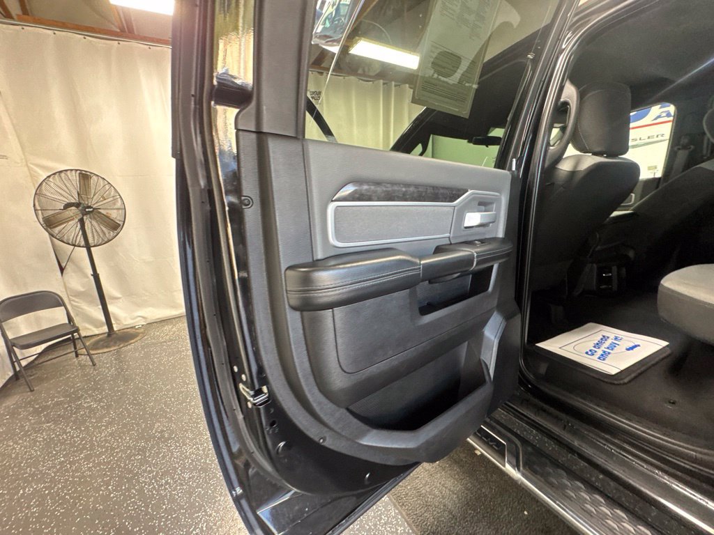 Used 2021 RAM 2500 Big Horn AWD/4WD image 32
