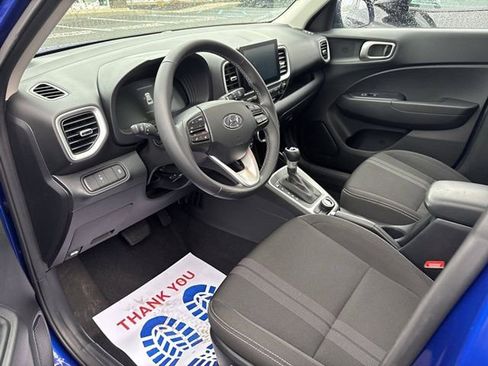 Certified 2024 Hyundai Venue SEL image 7