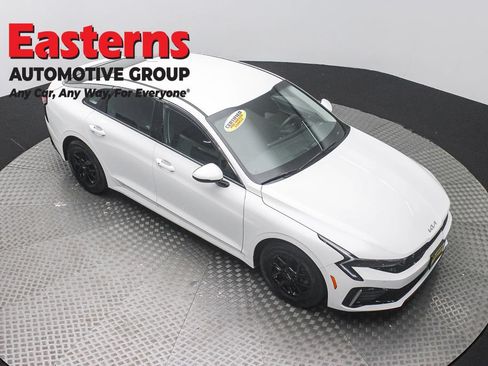 Used 2025 Kia K5 LXS FWD image 3