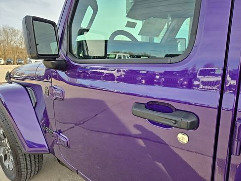 New 2026 Jeep Gladiator Sahara image 34