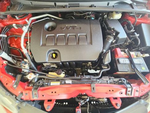 Used 2019 Toyota Corolla LE FWD image 30