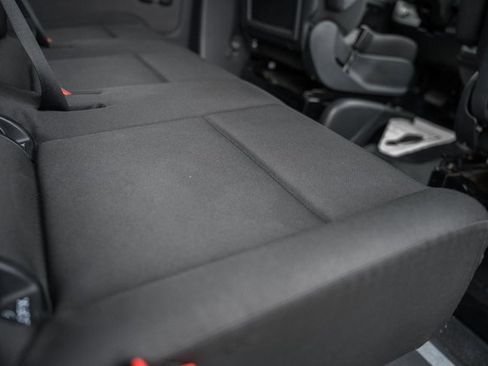 Used 2024 Mercedes-Benz Sprinter 2500 image 28