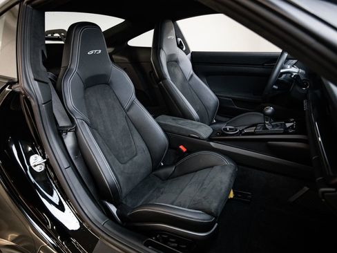 Certified 2024 Porsche 911 GT3 RWD image 28