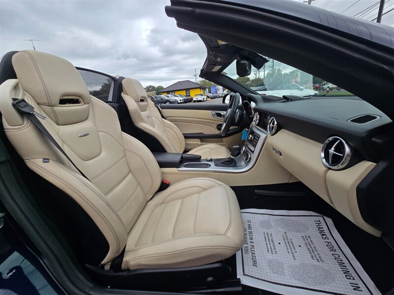Used 2014 Mercedes-Benz SLK 55 AMG image 14