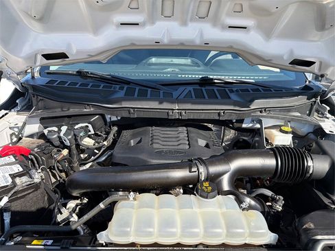 Used 2023 Ford F150 Lariat w/ Trailer Tow Package image 12