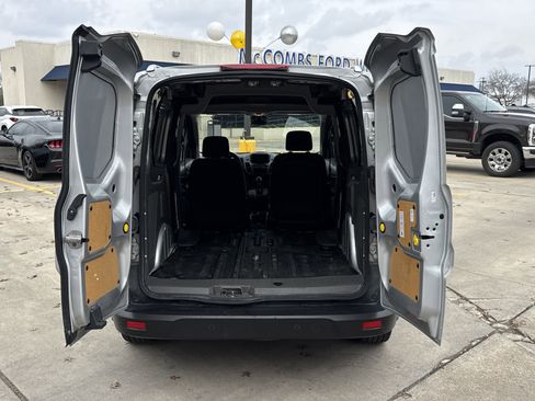 Used 2023 Ford Transit Connect XL image 9