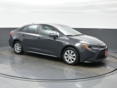 Used 2024 Toyota Corolla LE image 8