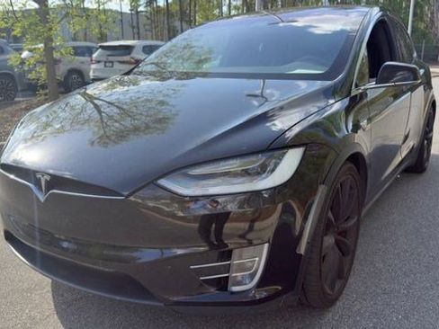 Used 2020 Tesla Model X Long Range image 2