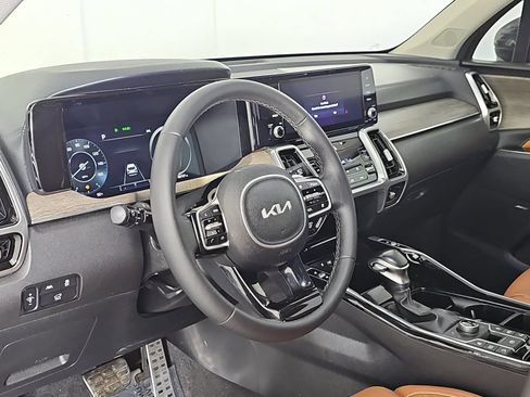 Used 2023 Kia Sorento SX Prestige AWD/4WD image 14