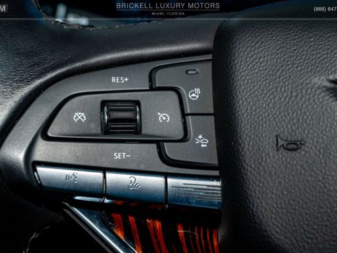 Used 2023 Cadillac Escalade ESV Luxury image 27