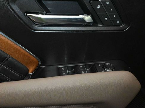 New 2026 GMC Canyon Denali AWD/4WD image 10