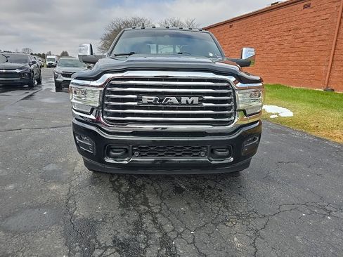 Used 2024 RAM 3500 Limited w/ Safety Group image 2