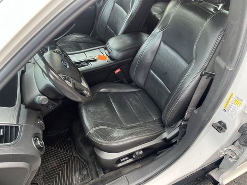 Used 2015 Ford Taurus SEL w/ Equipment Group 201A AWD/4WD image 22