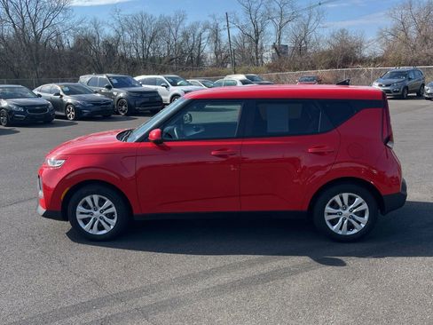 Used 2021 Kia Soul LX FWD image 5