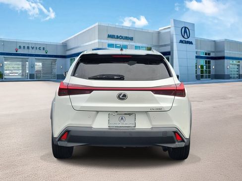 Used 2021 Lexus UX 200 w/ Premium Package FWD image 5