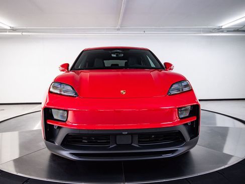 New 2026 Porsche Macan GTS Electric image 10