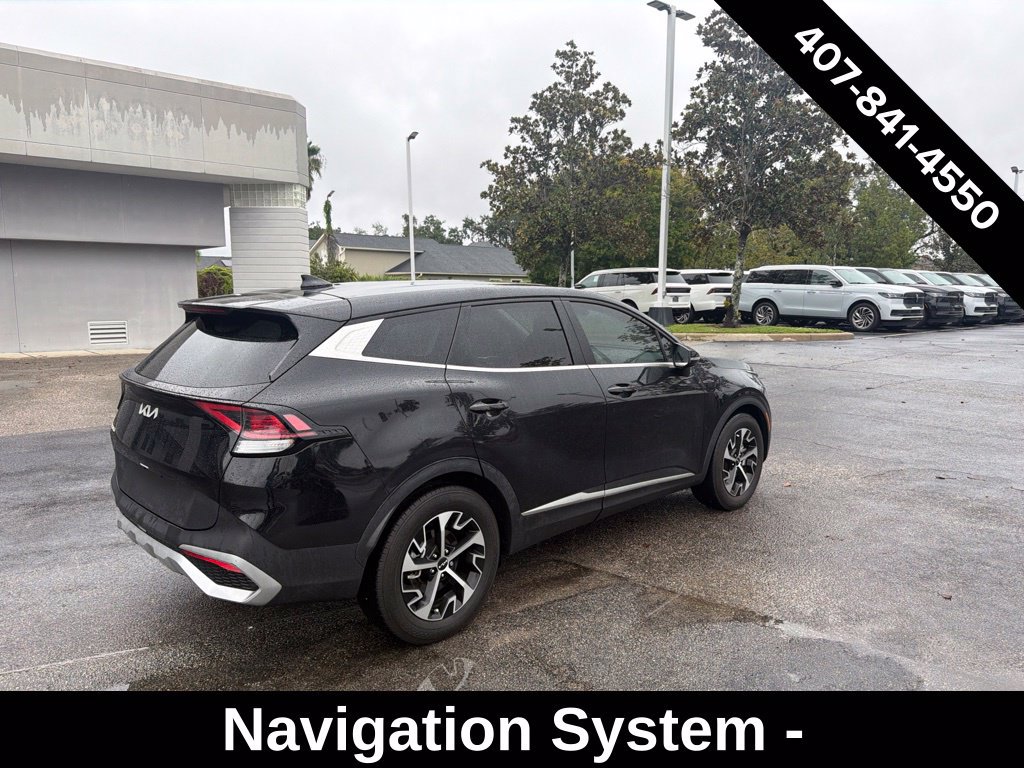 Used 2024 Kia Sportage EX FWD image 2