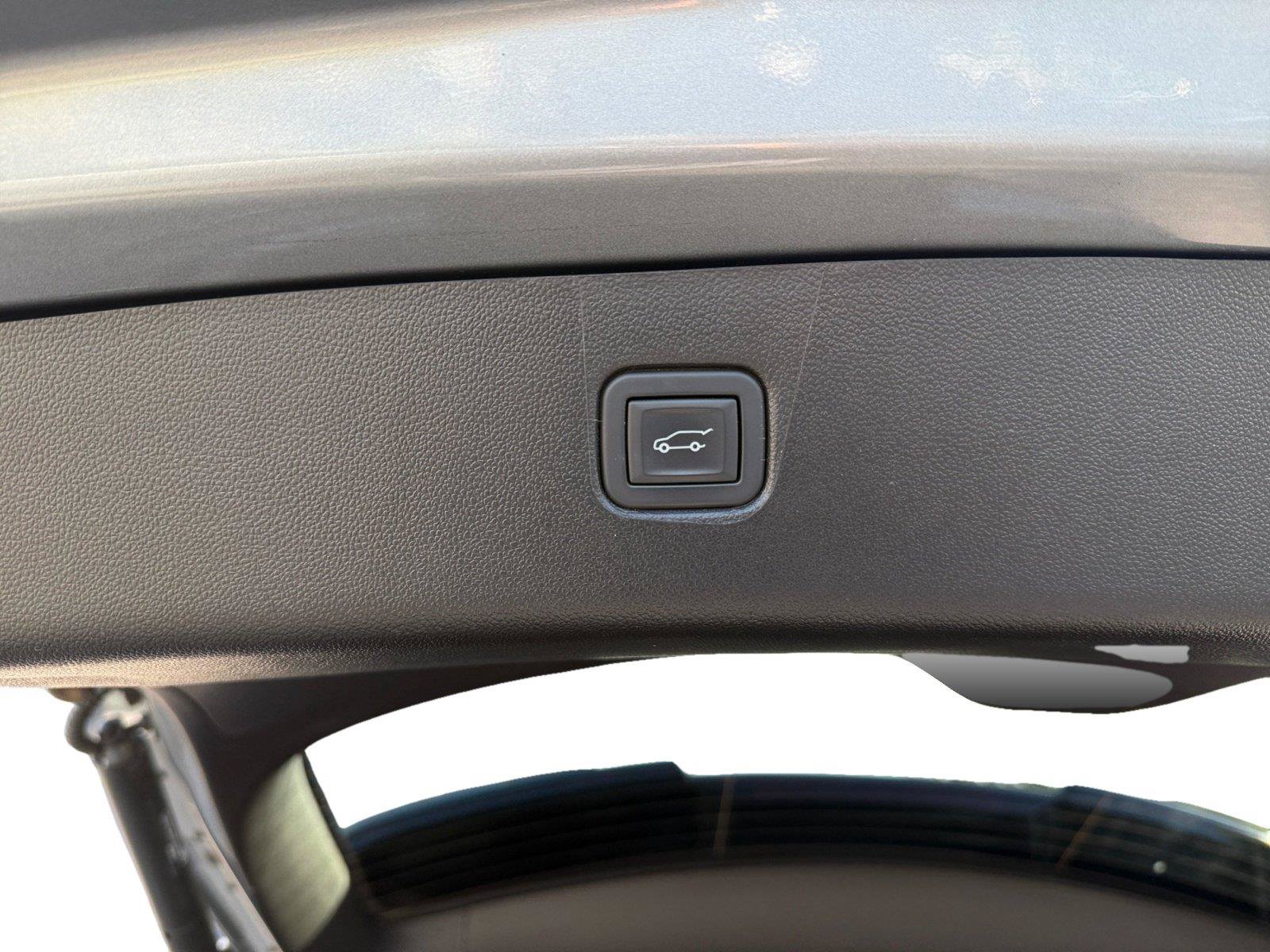 Used 2024 Chevrolet Blazer LT w/ Convenience Package FWD image 22