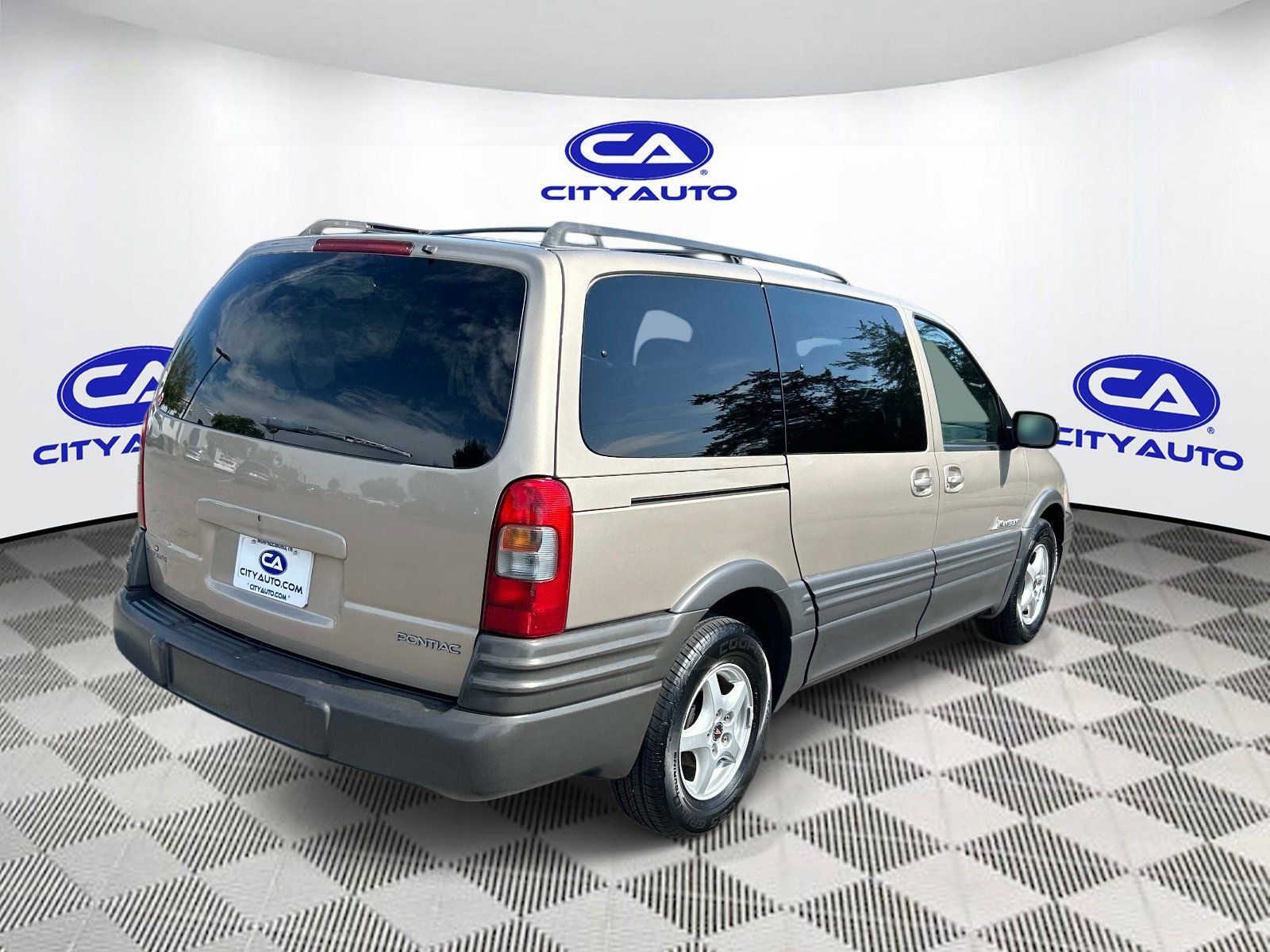 Used 2003 Pontiac Montana Extended FWD image 3