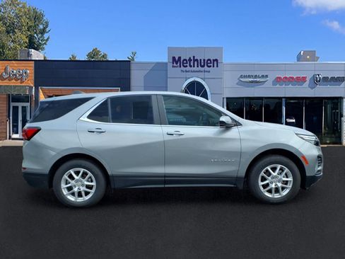 Used 2024 Chevrolet Equinox LT AWD/4WD image 3