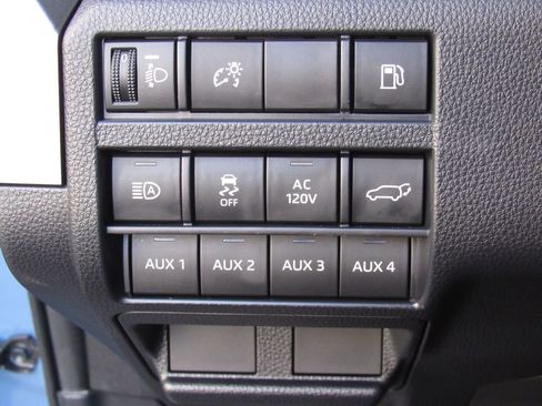 Certified 2025 Toyota 4Runner TRD Off-Road Premium image 38