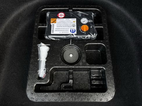 New 2026 Jeep Compass Latitude image 8