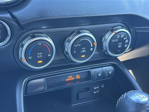 Used 2022 MAZDA MX-5 Miata Grand Touring w/ Weather Package image 28