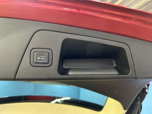 Used 2017 Buick Envision Essence image 42