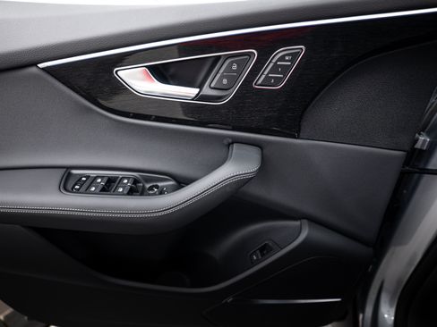 New 2026 Audi Q8 Premium Plus image 13