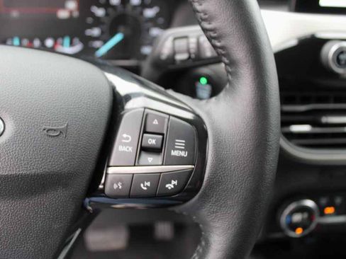 Used 2021 Ford Escape SE w/ SE Sport Appearance Package AWD/4WD image 18